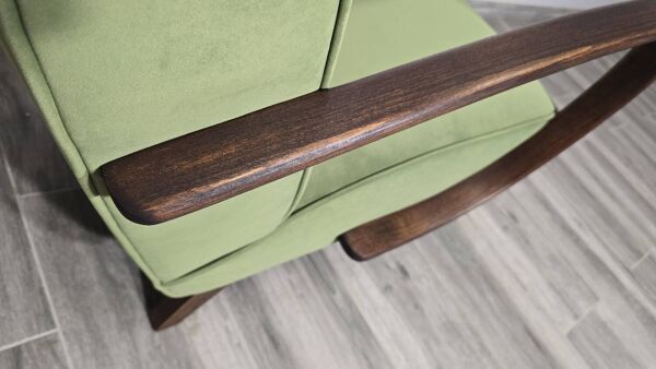 Fauteuil Art Déco par Jindrich Halabala, 1940s