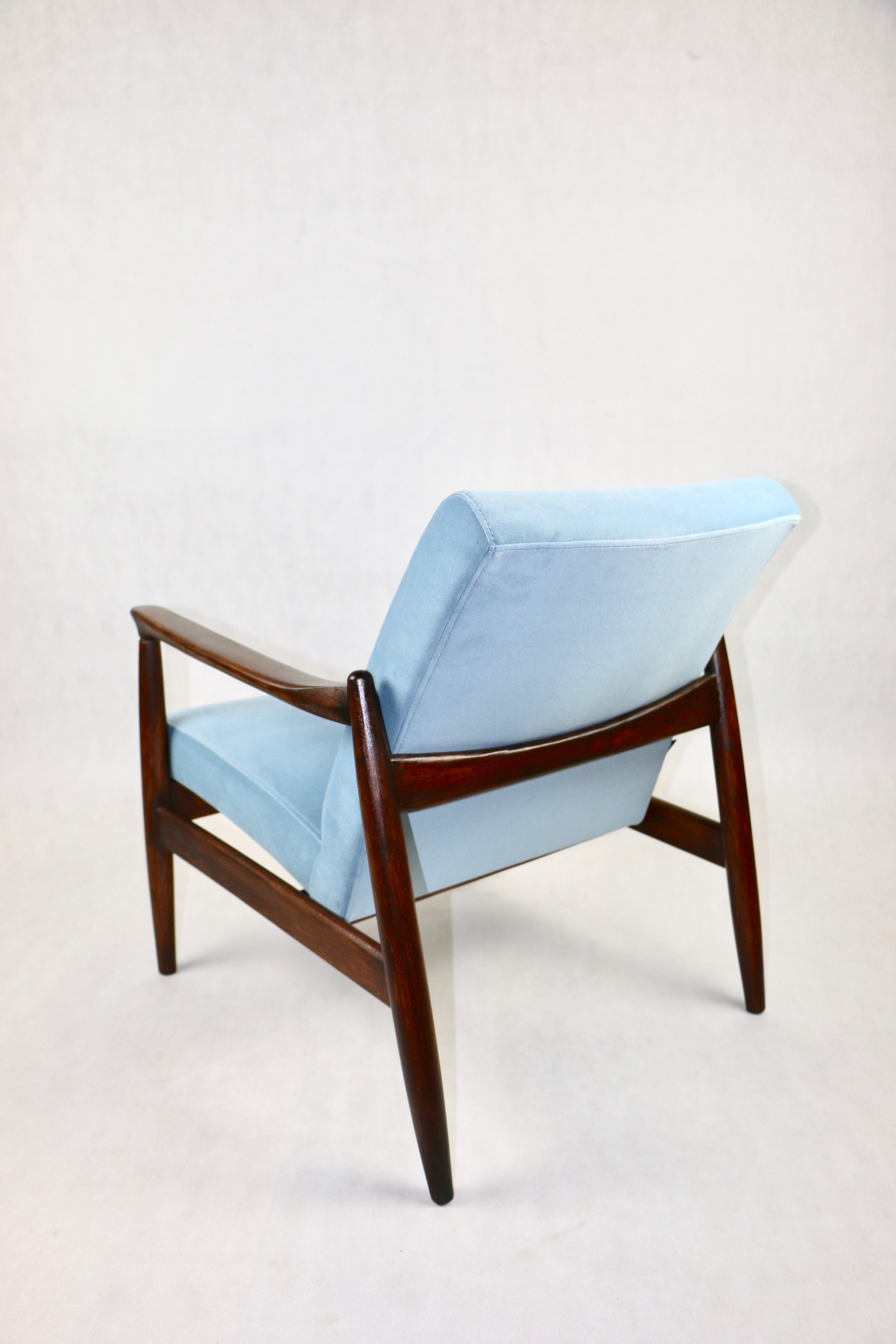 Light blue GFM-64 Armchair