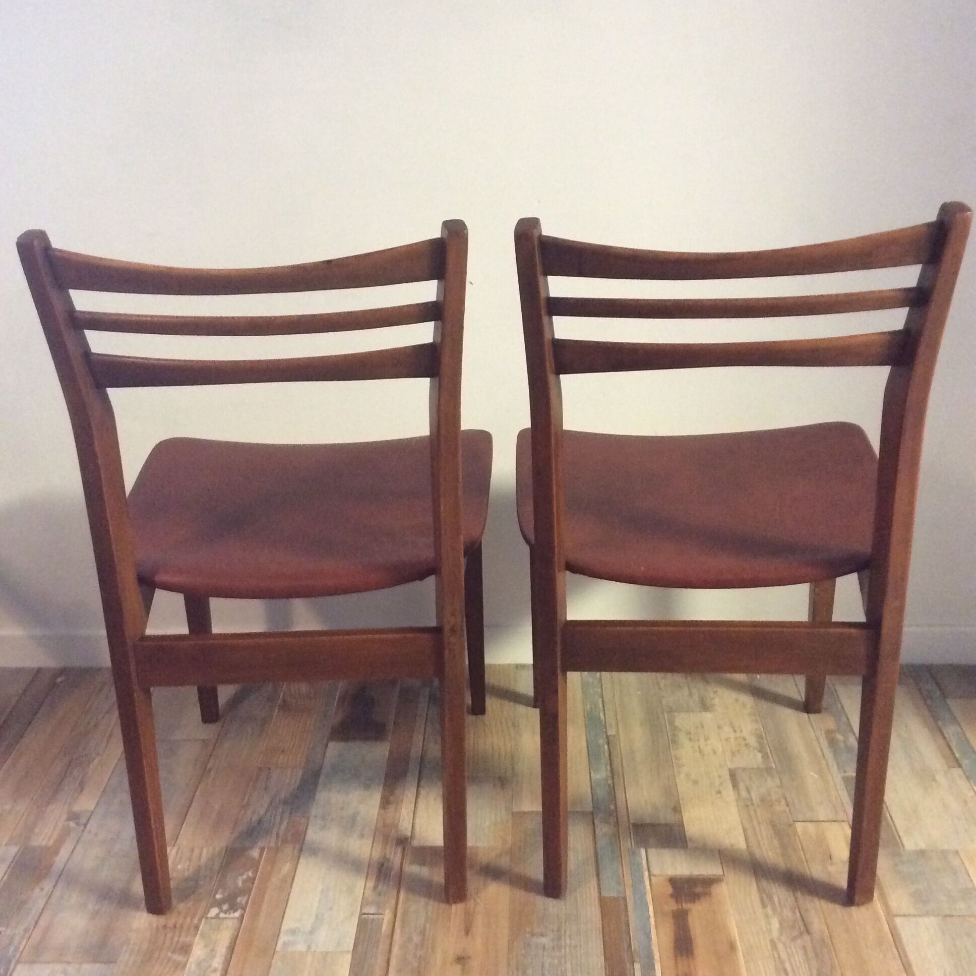 Paire de chaises scandinaves des années 60