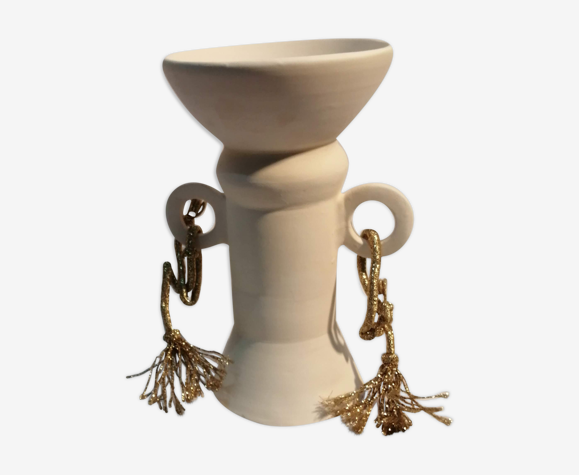 Vase fait main en argile blanche