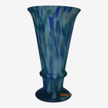 Glass vase - Tinted in the mass – Vintage.