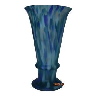 Glass vase - Tinted in the mass – Vintage.