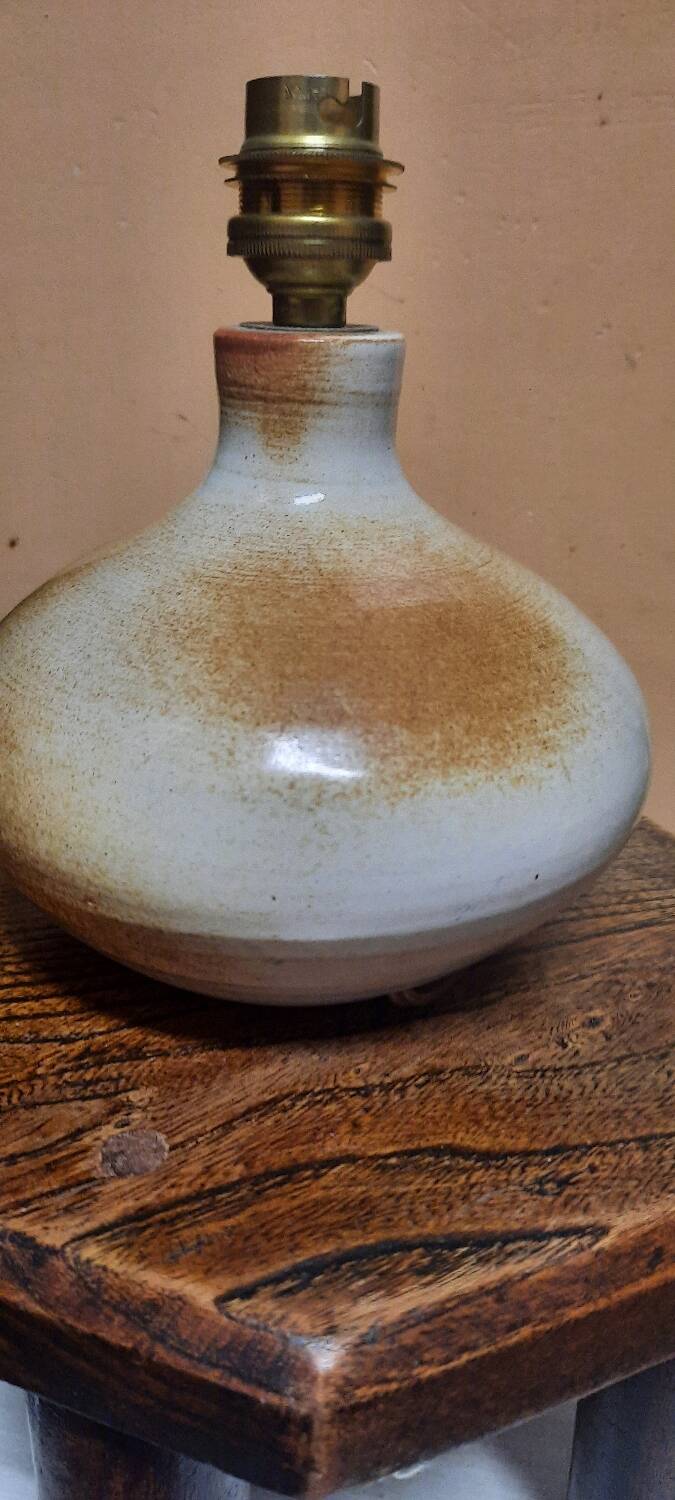 Ceramic ball lamp base