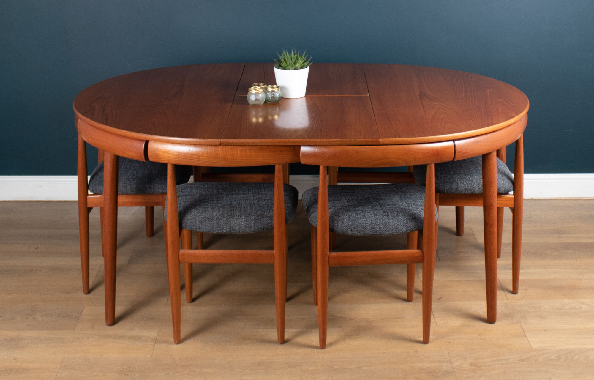 "Roundette" teak dining table & 6 chairs by  Hans Olsen for Frem Rølje 1960