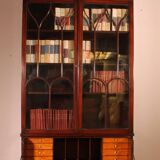 Bibliothèque en acajou avec secrétaire -18° siècle