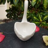 Ceramic ring holder swan