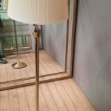 Reading lamp on metal legs with