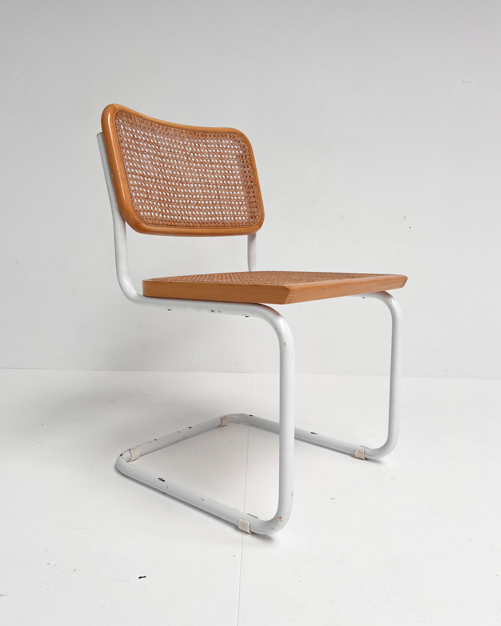 Ensemble de 2 chaises en cannage, Italie années 1970
