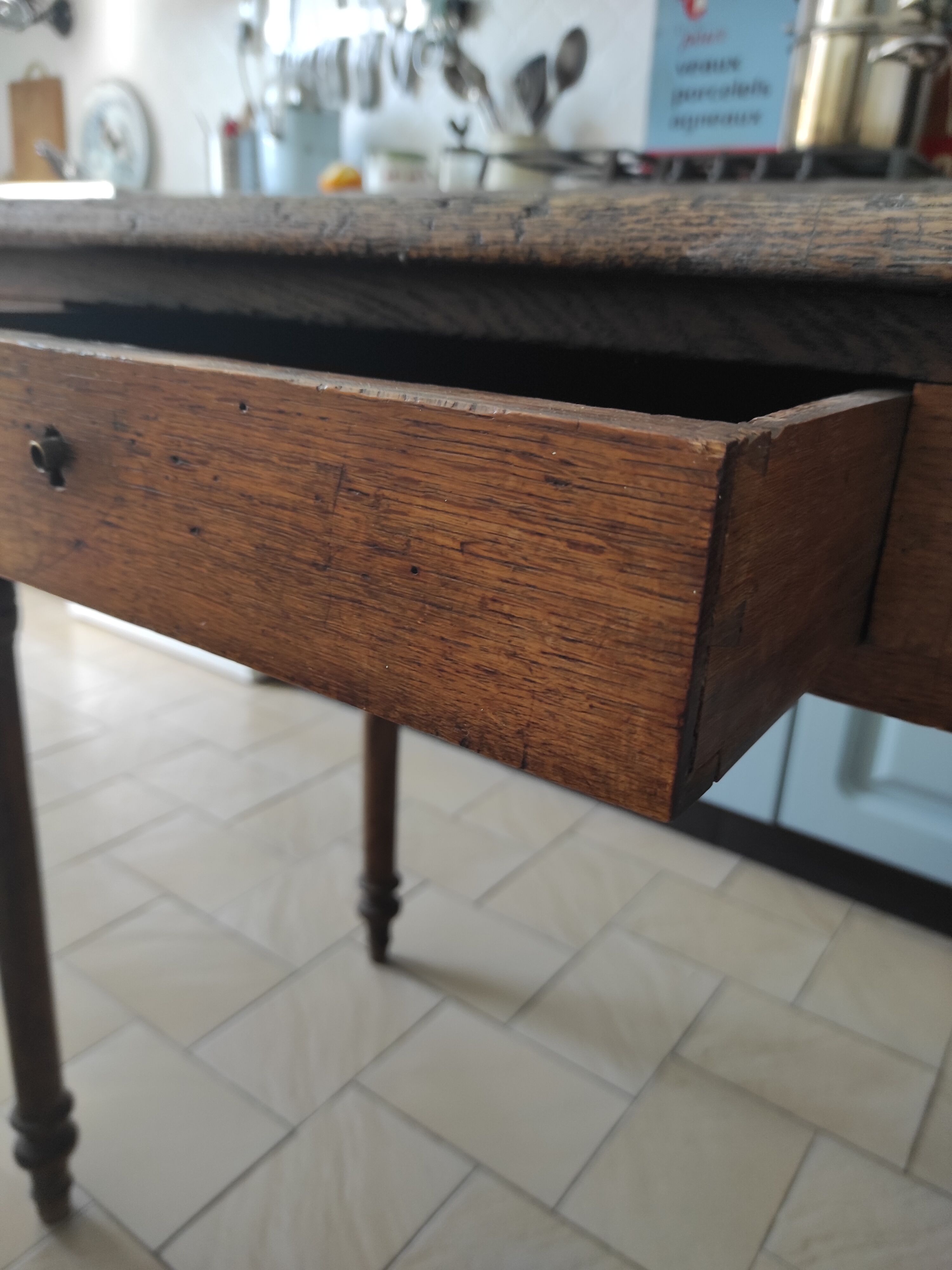 Farm table