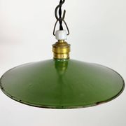 Lampe industrielle en émail vert, années 1930