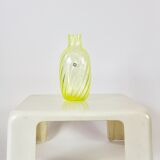 Vase jaune phosphorescent, Nason