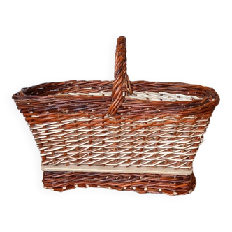 Rectangular wicker basket