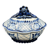 Decorative blue porcelain box – 1224d8