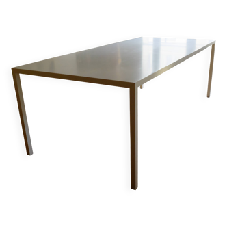 Tense table by mdf italia