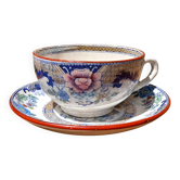 Tasse ancienne en terre de fer