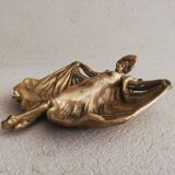 Pocket vacuum regulated