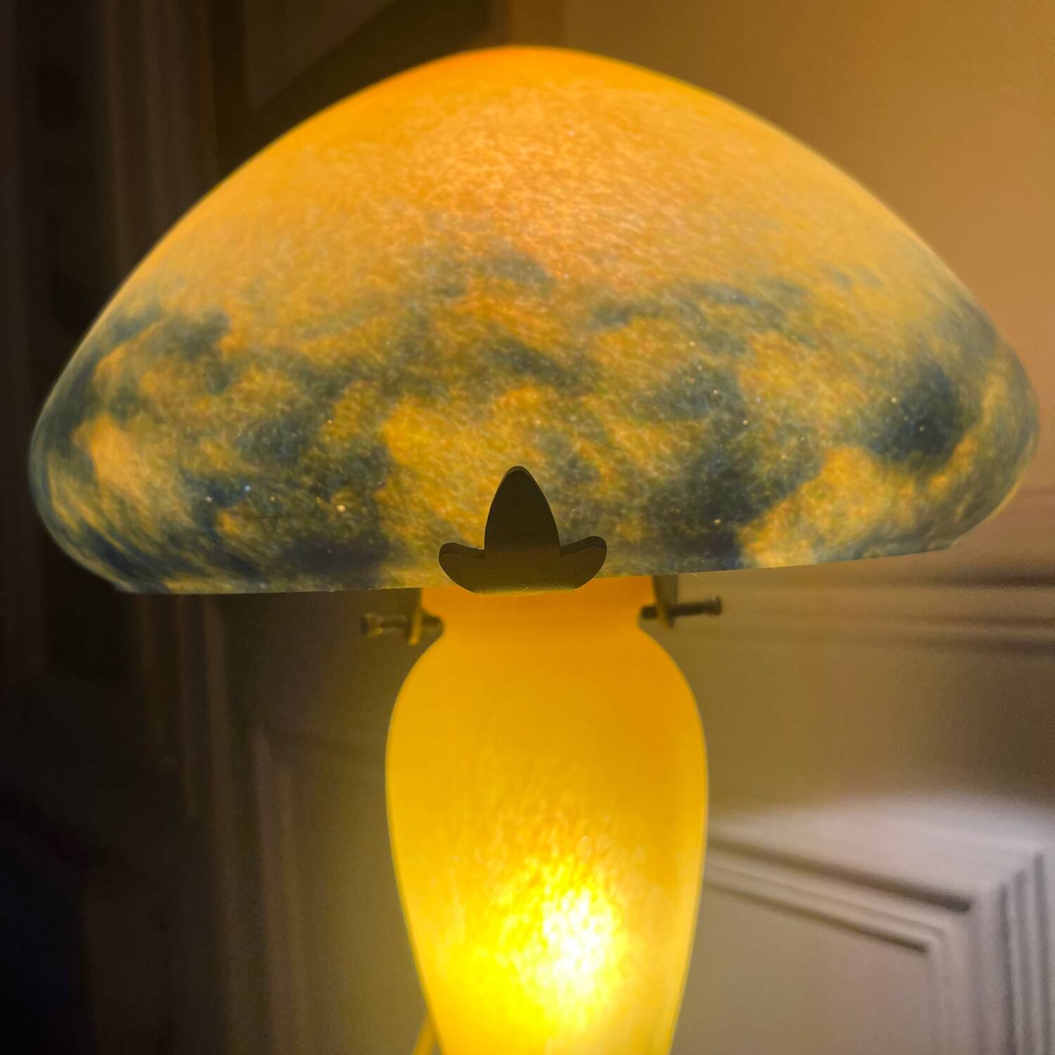Mushroom lamp, Vianne glassware
