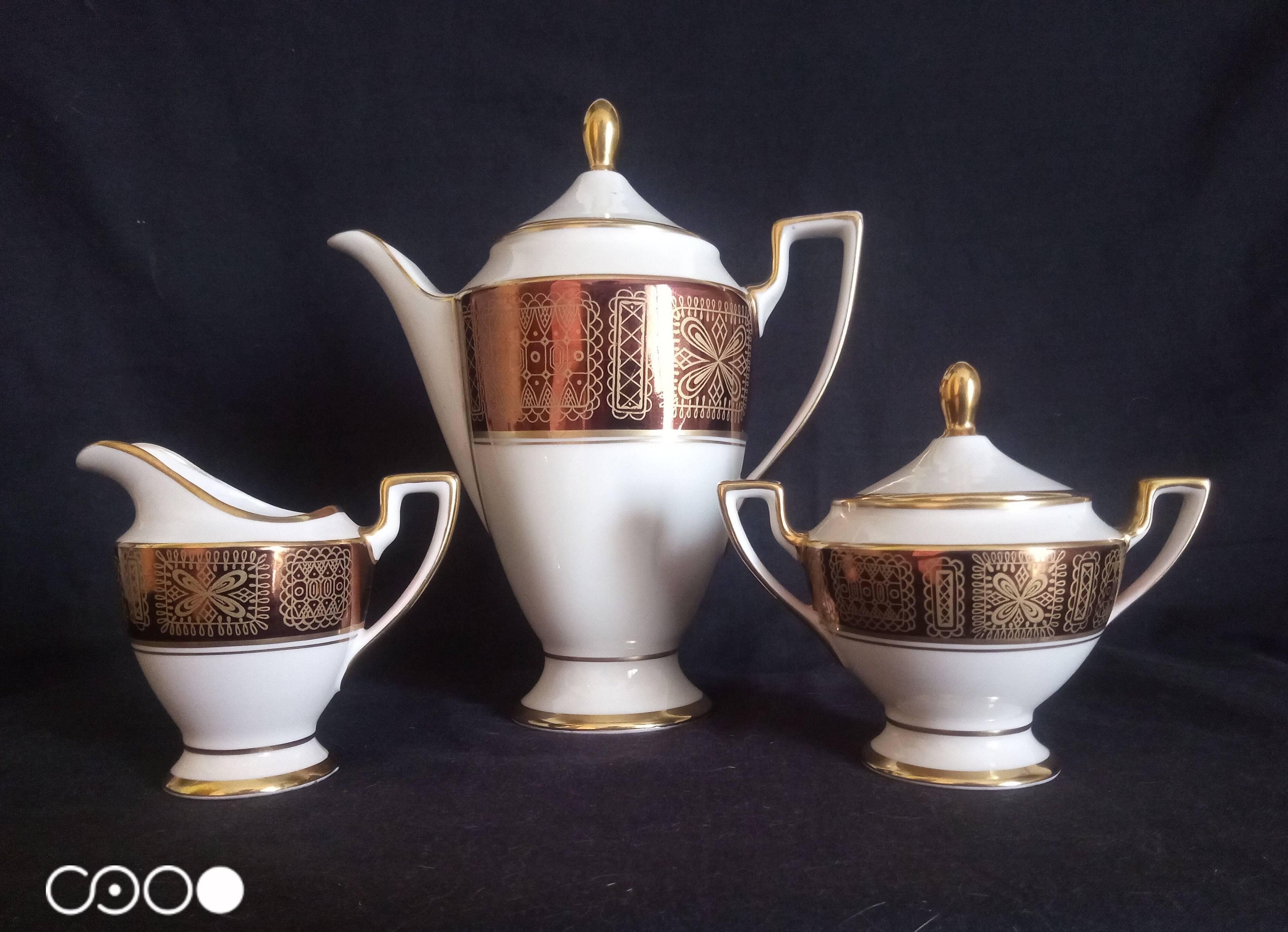 German Waldershof Bavaria porcelain coffee service, handmade decoration in 22 Carat gold