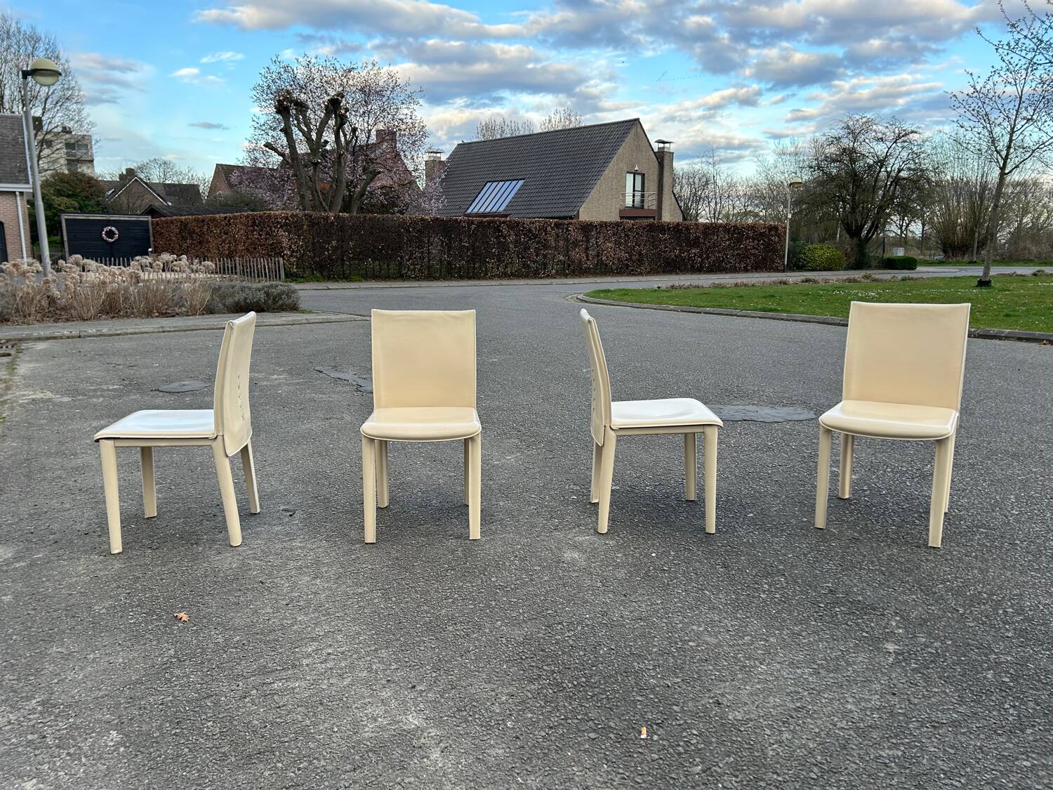 Set of 4 Italian chairs Arper Italy