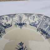Plate on pedestal in Gien earthenware Iron earth numbered 42 late XIX th Diam 25 cm