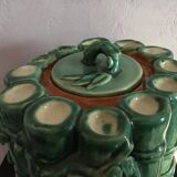 Athezza teapot in a dabbling.