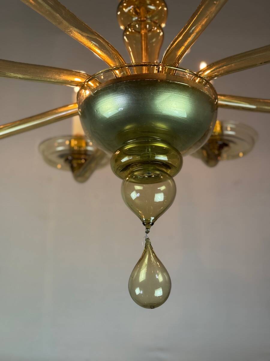 Venetian chandelier in golden Murano glass, Venini circa 1920