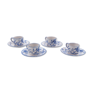 4 tasses et sous tasses