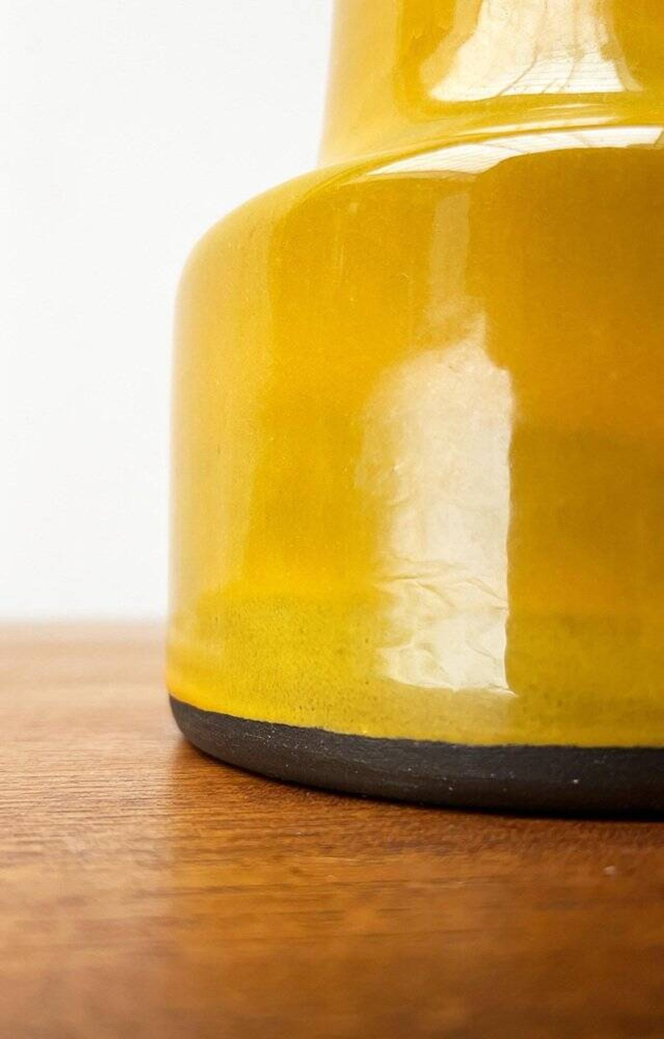 Minimalist carafe vase by BKW Böttger Keramik Wandsbek, Hamburg, Germany, 1960s.