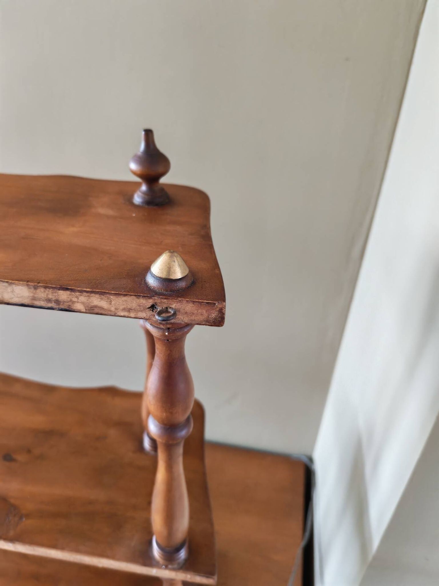 Napoleon III wall shelf