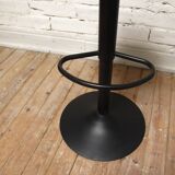 Bar stool seated leather and foot metal