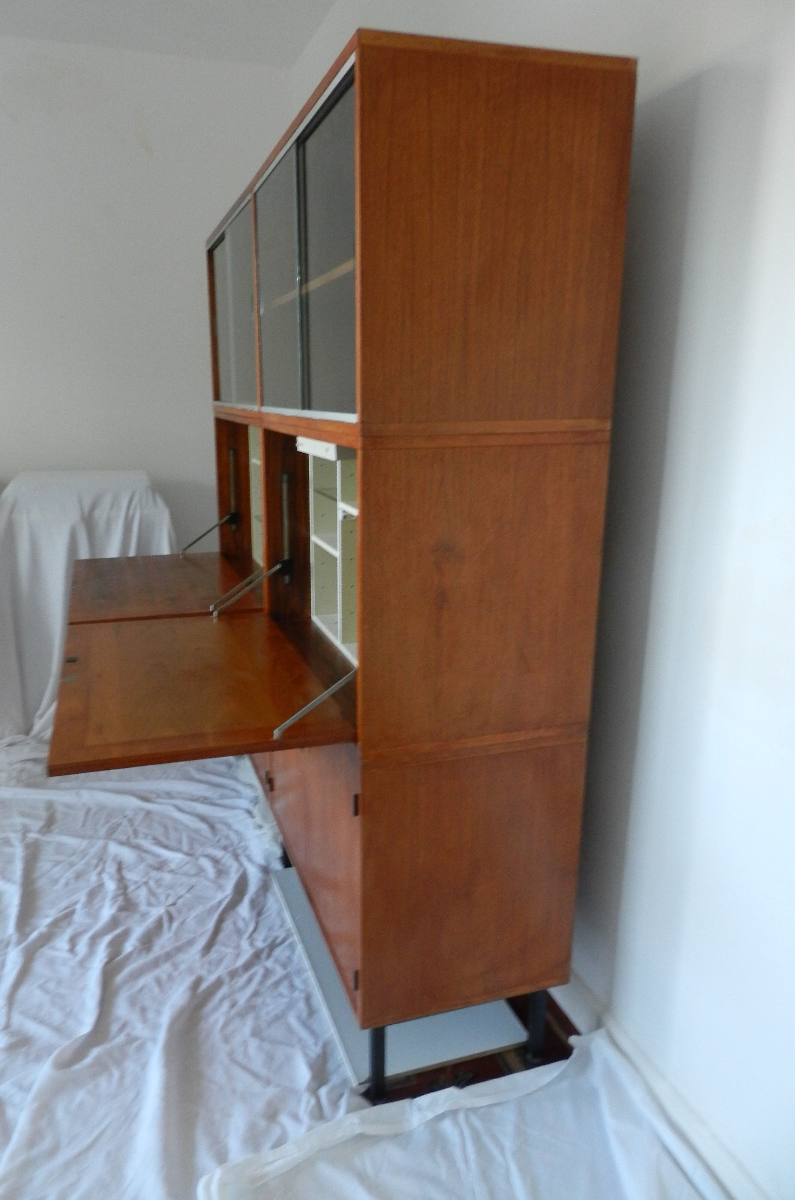 Living from the 60s/70s including 6 elements