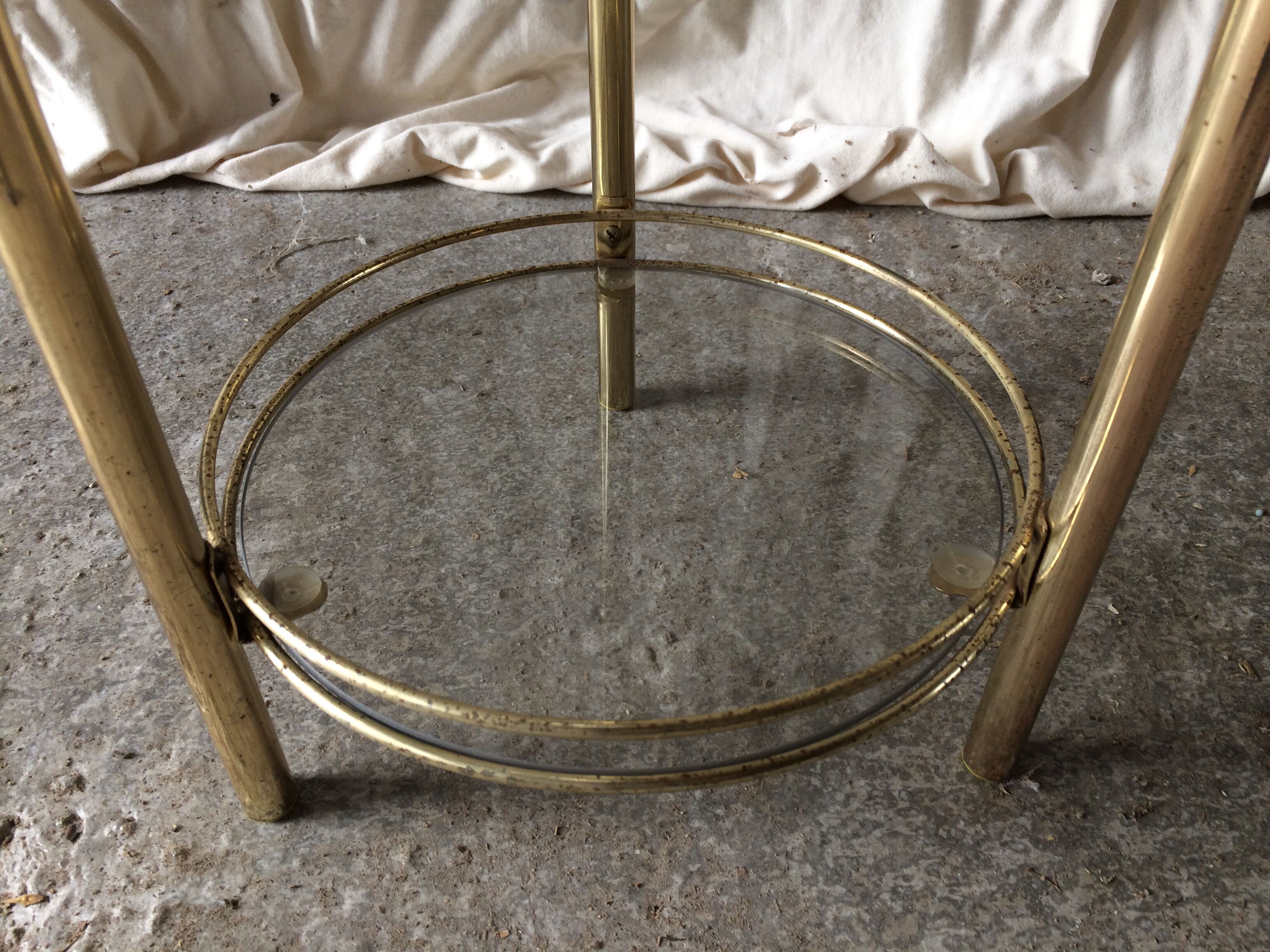 Former sellette tablet gold metal shelf vintage glass trays