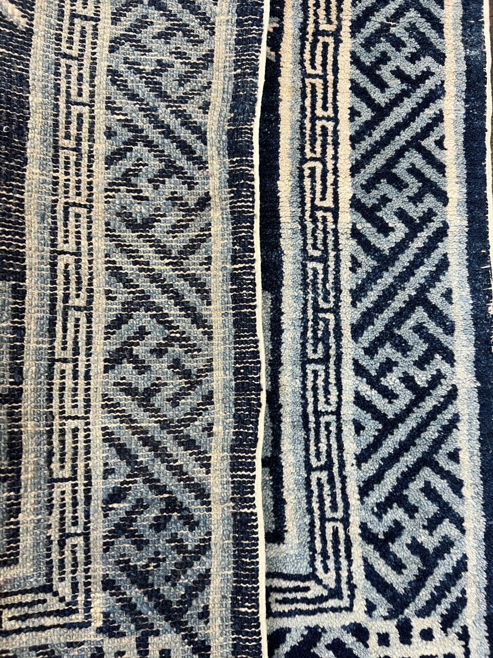 Tapis chinois antique fait main
