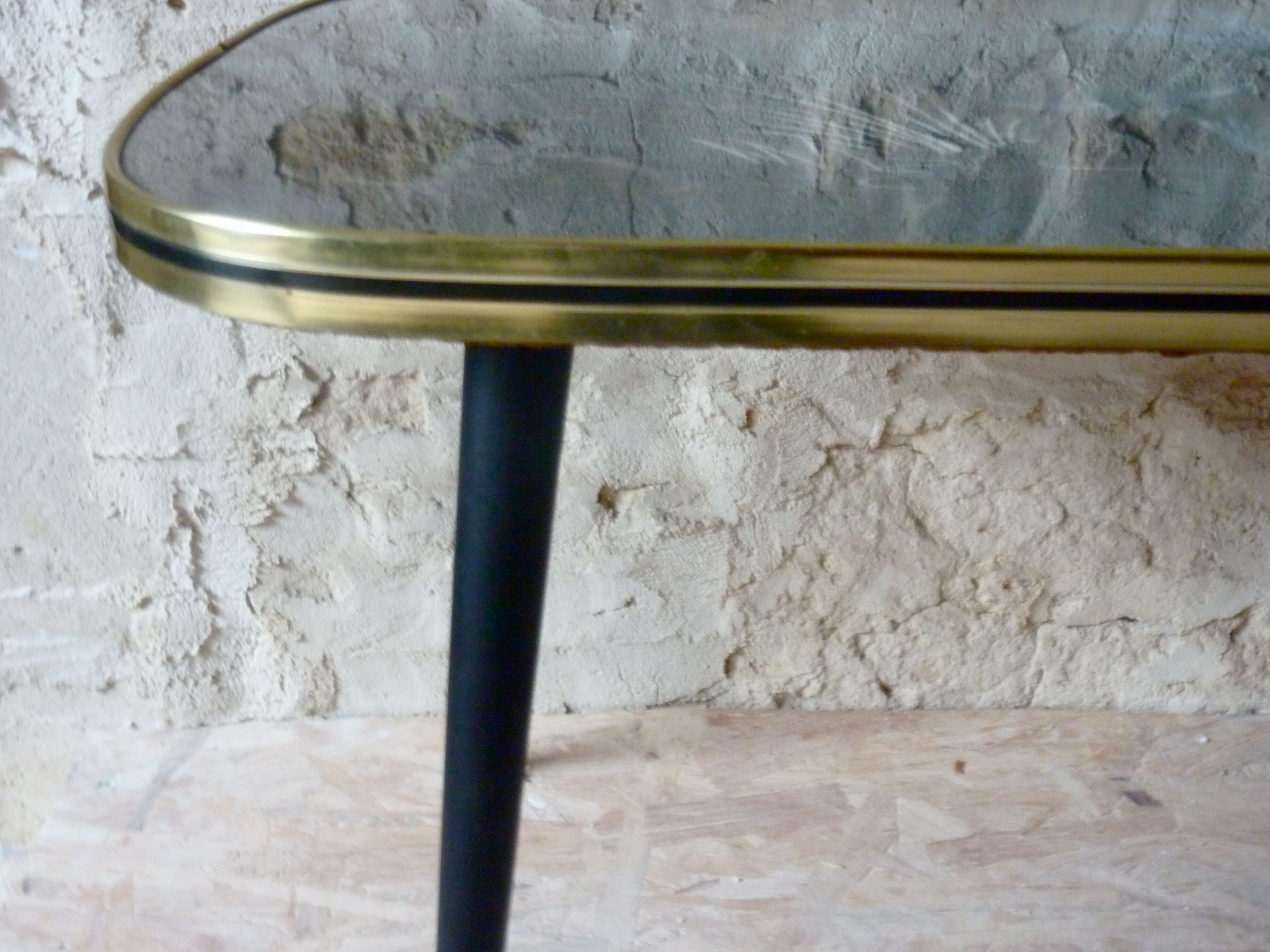 Table basse décor oiseaux bleus, années 60-70