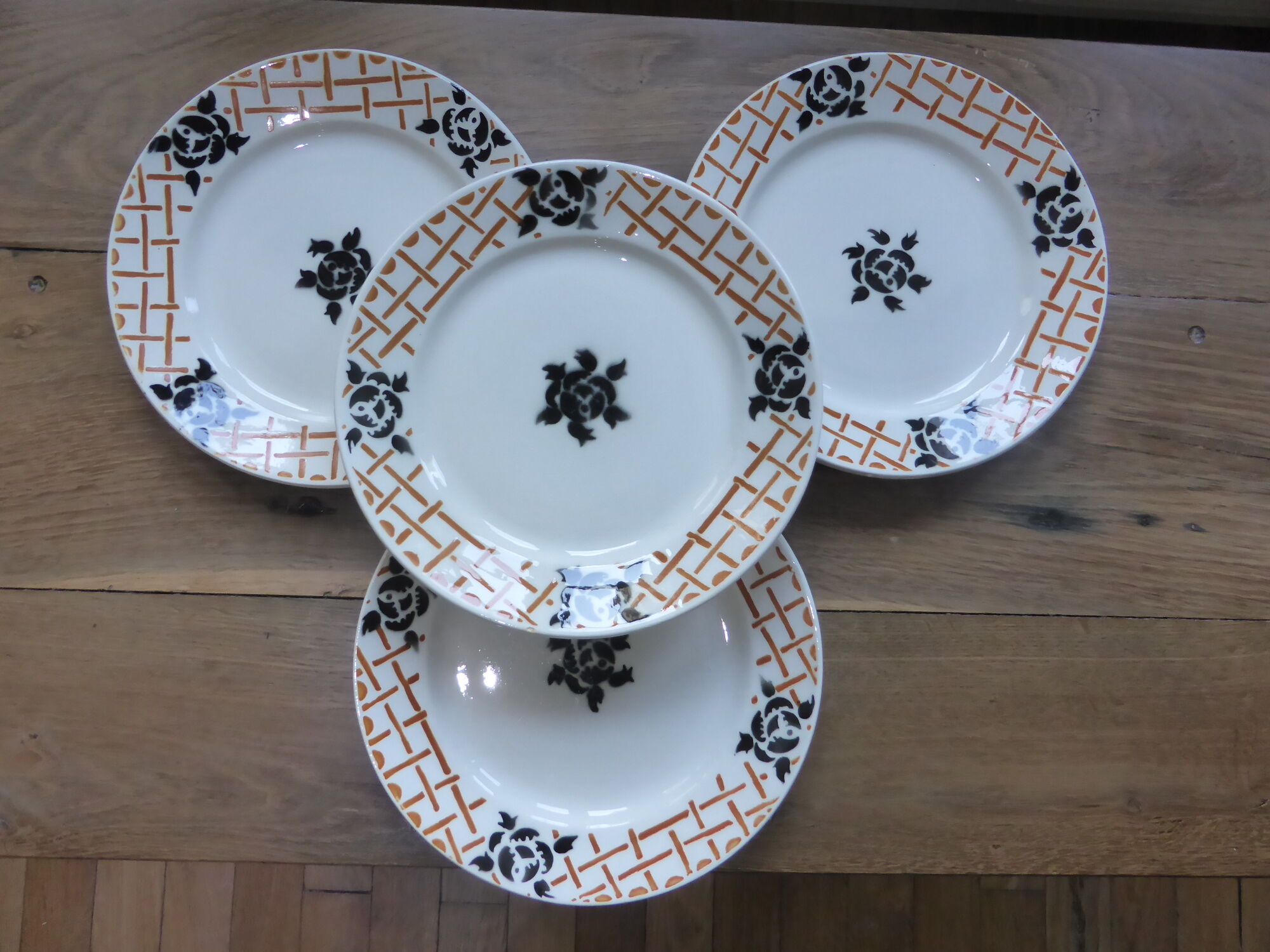 4 flat plates of Badonviller porcelain model Roscoff 2008105