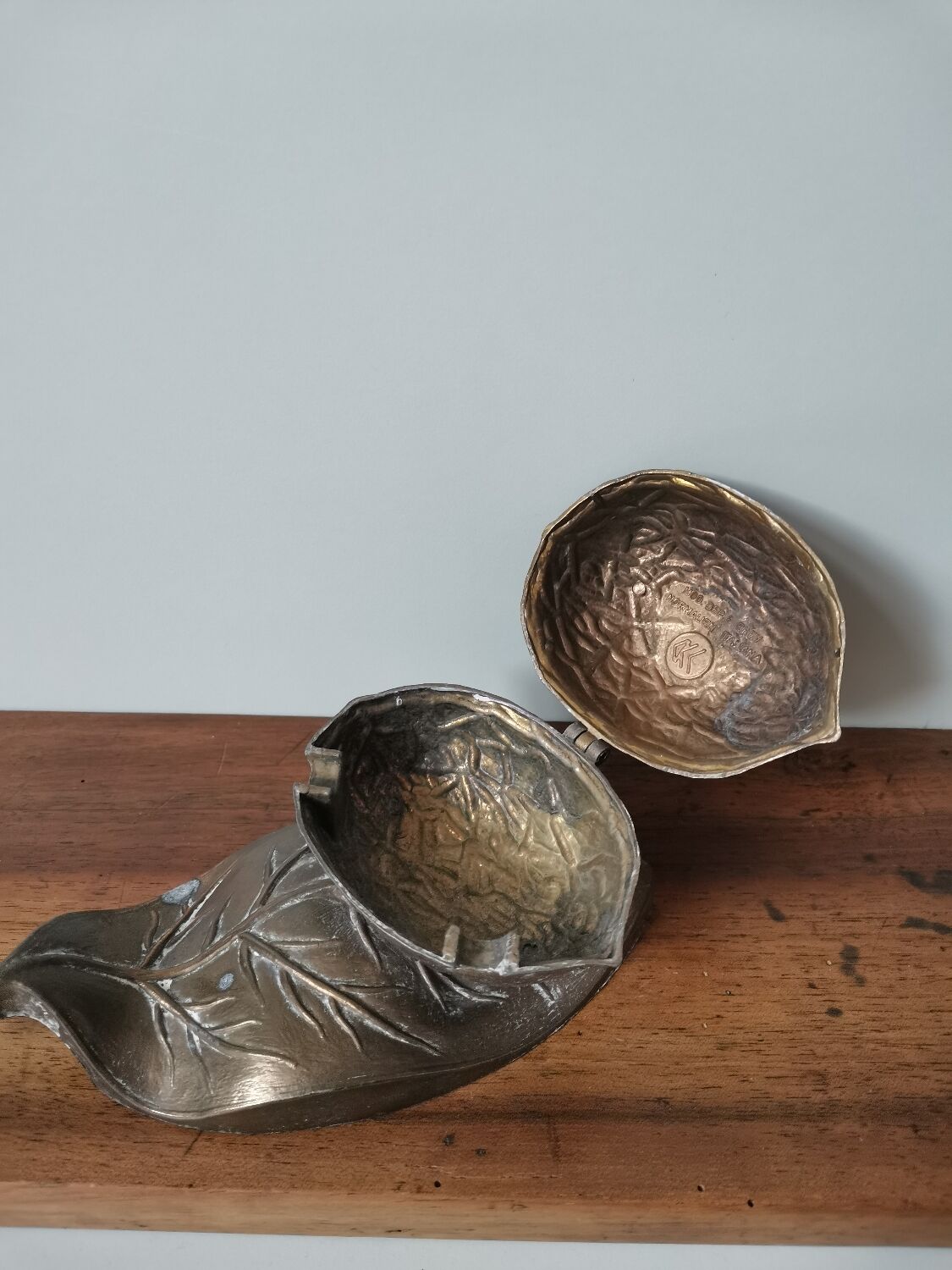 Ashtray walnut shape vintage Italian brass