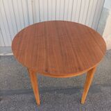 Vintage table with integrated extension