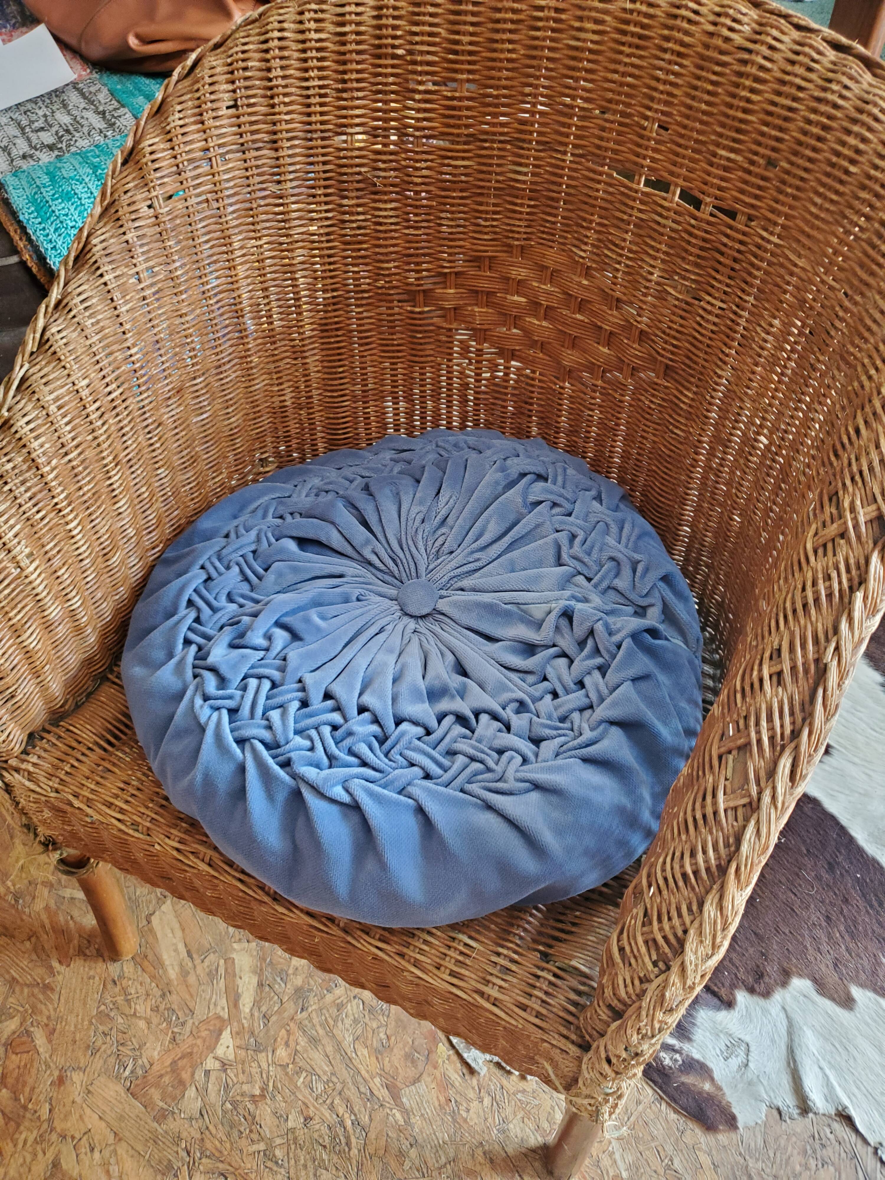 Pleated cushion