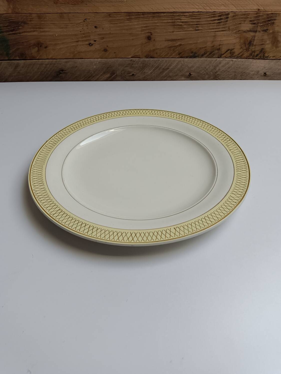 Saint Amand Monaco white and yellow dish