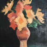 Table bouquet of yellow flowers