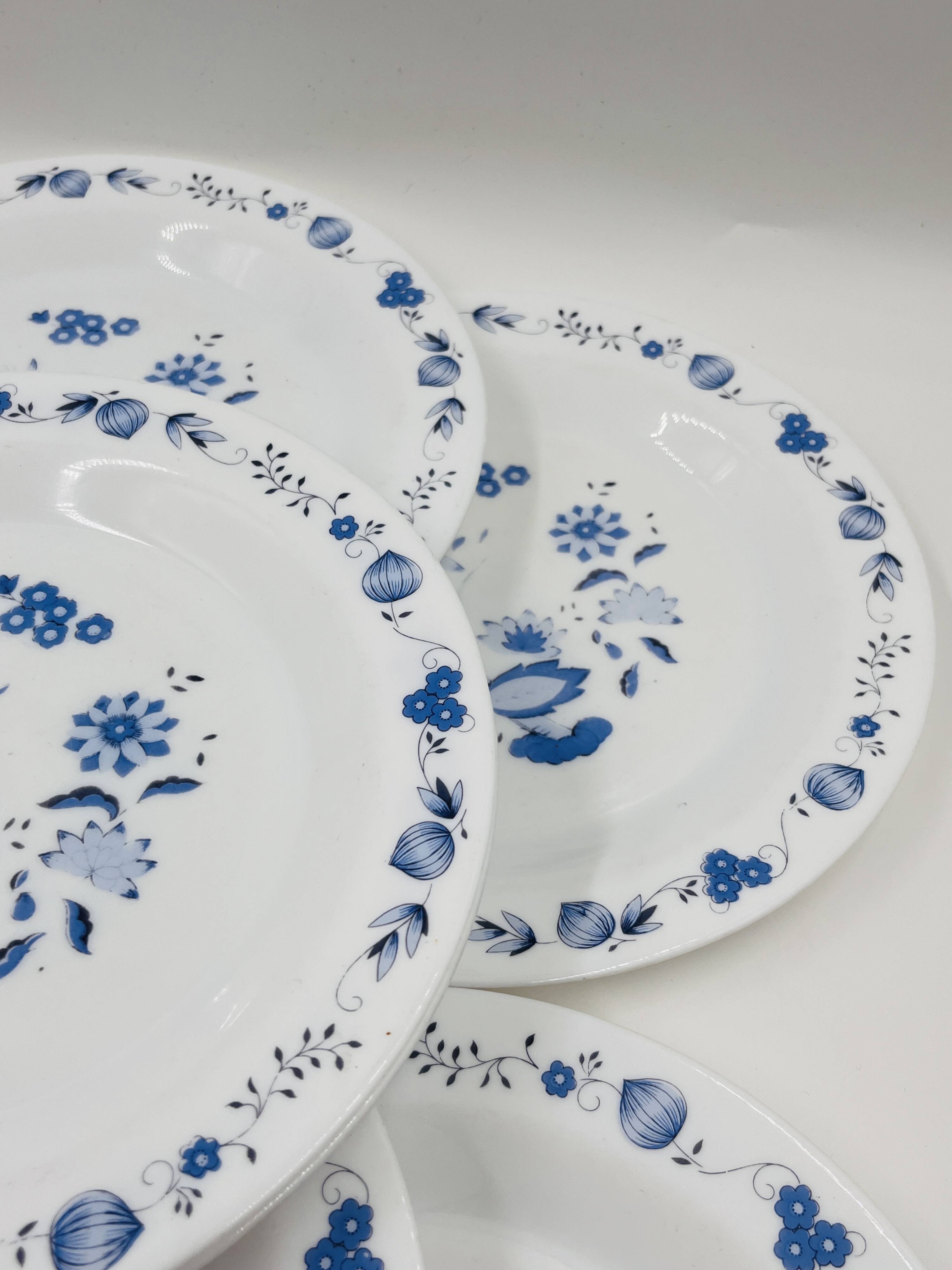 Set of 8 plates, model: Aster