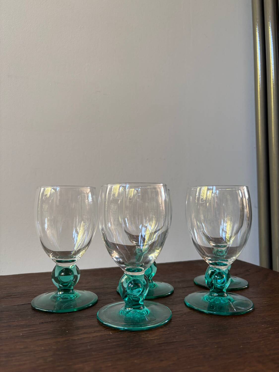 Set of 5 Luminarc wine glasses model Molière in Sapphire colour.