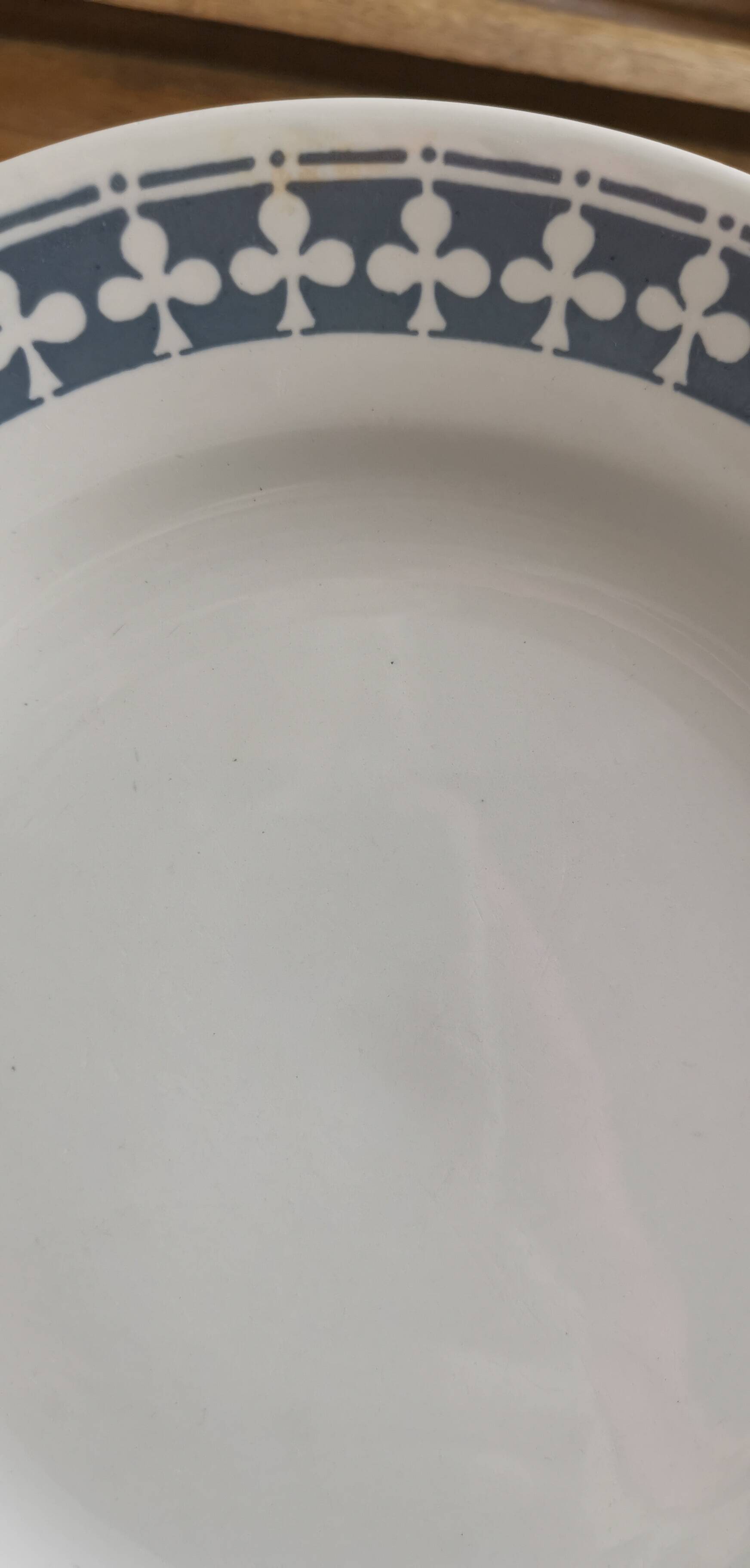 4 Terre de Fer Saint Amand et Hamage plates “Chicorée Williot” model