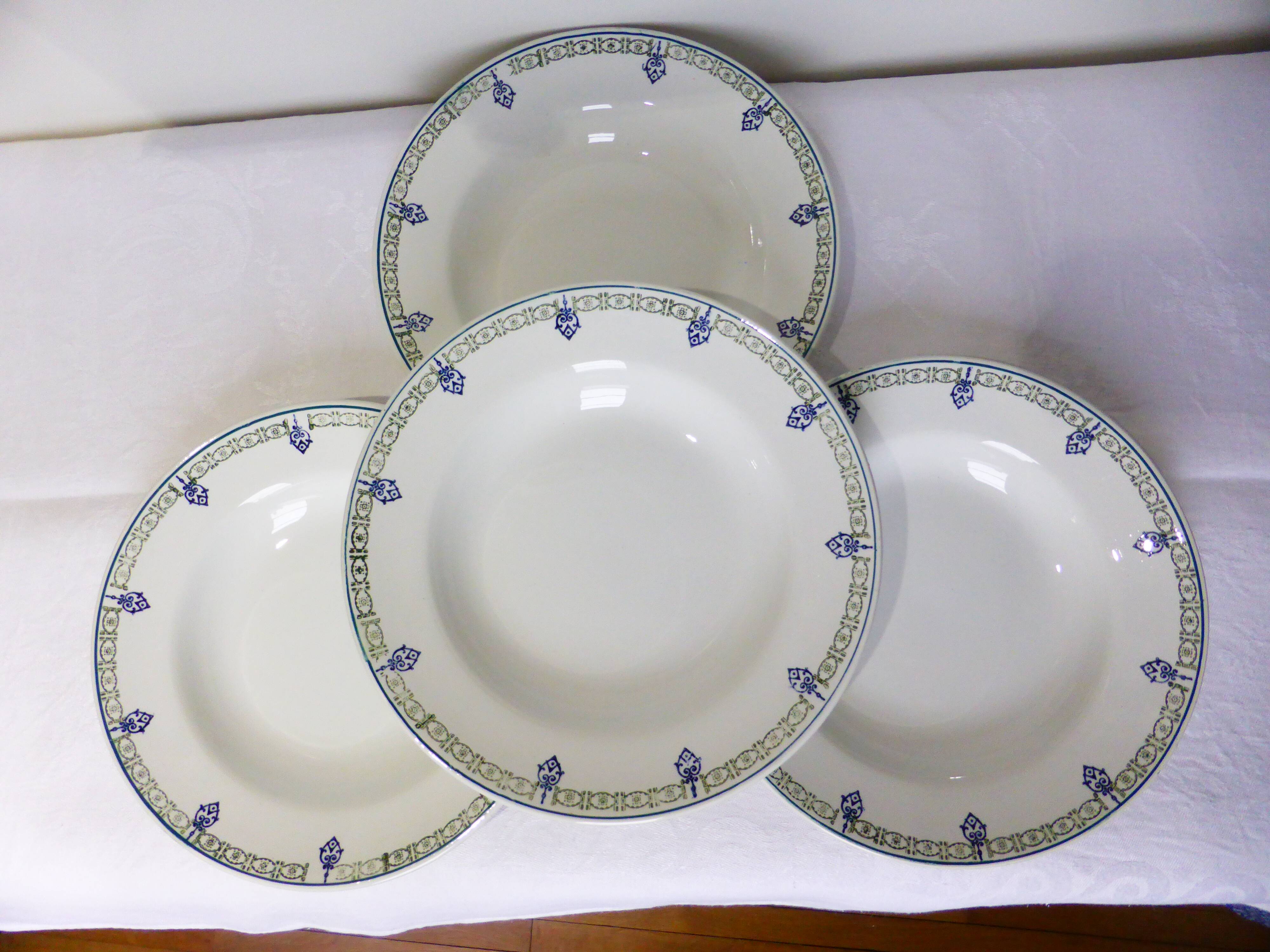 4 vintage St Amand deep plates 211257