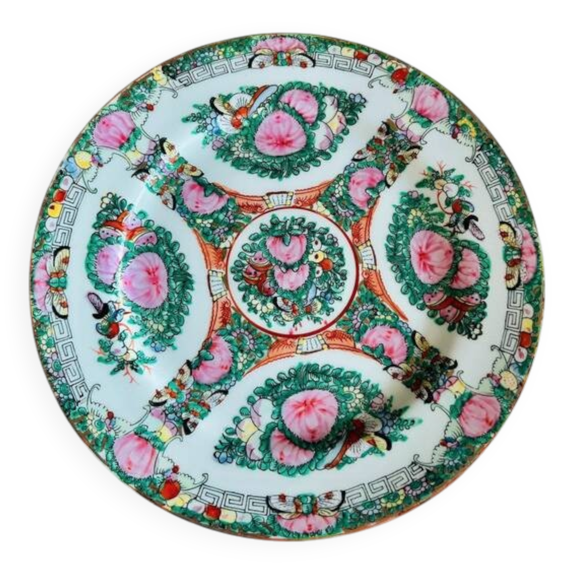 Vintage Chinese porcelain plate - Floral decoration and traditional patterns