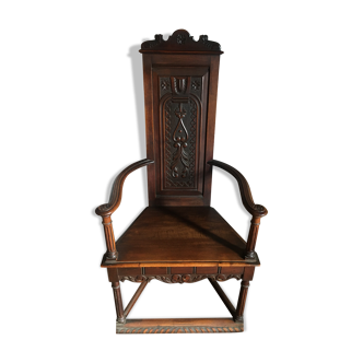 Fauteuil caquetoire style renaissance en noyer