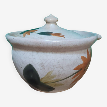 Swamp pot with lid