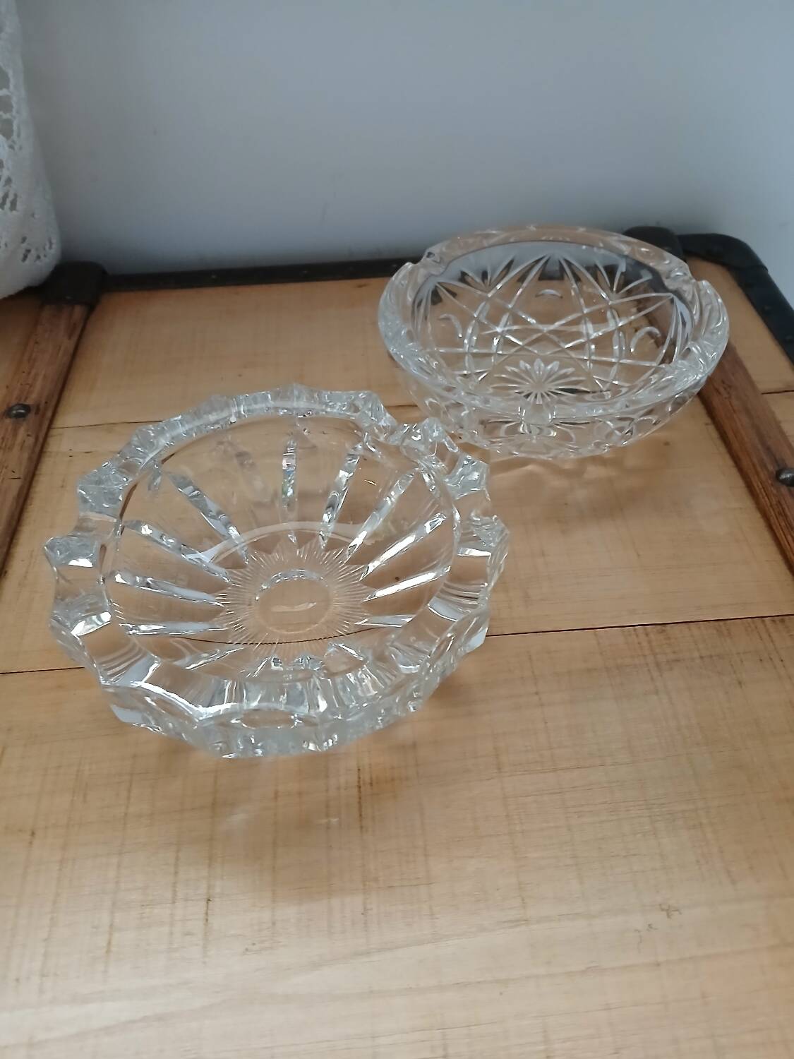 2 vintage ashtrays
