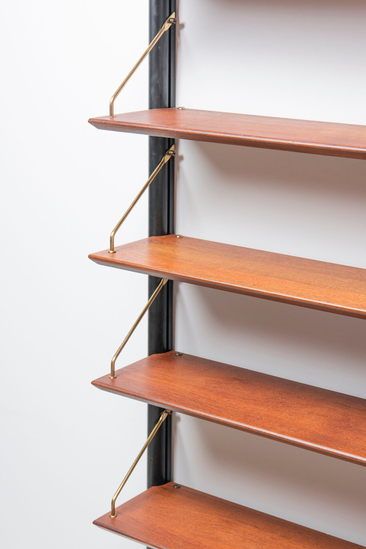 Shelving unit by Louis van Teeffelen for Webe