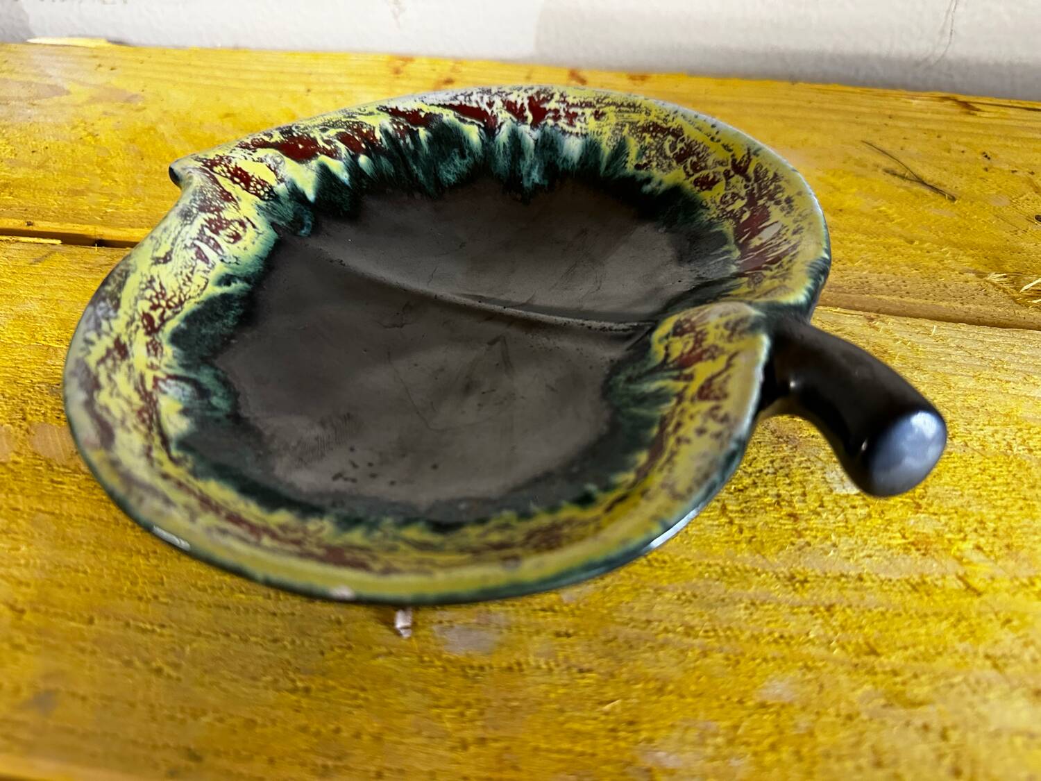 Vintage Ceramic Apple-Shaped Bowl/Trinket Dish